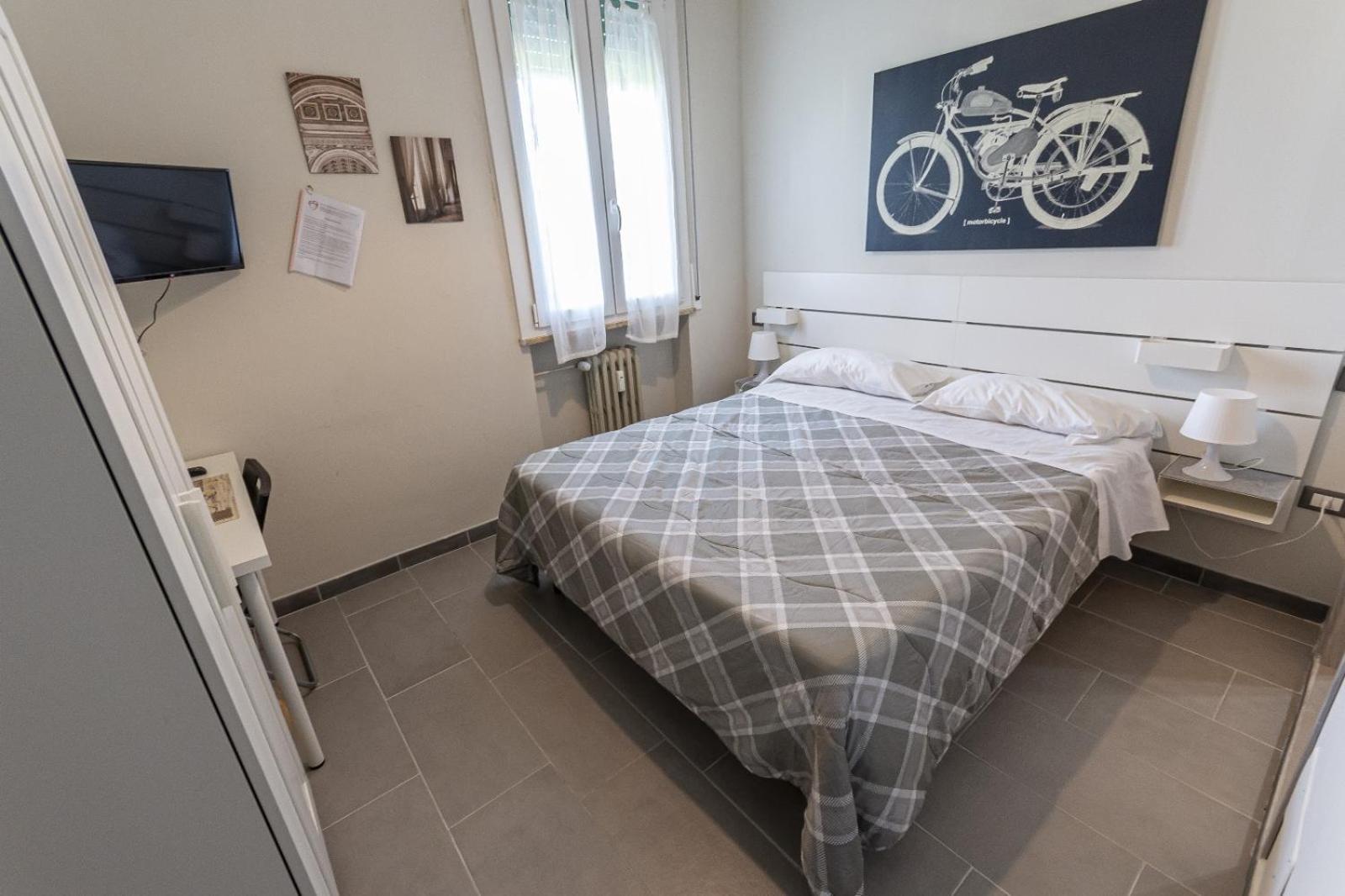 Fare Bnb - Room Del Parco Reggio Emilia Exterior foto